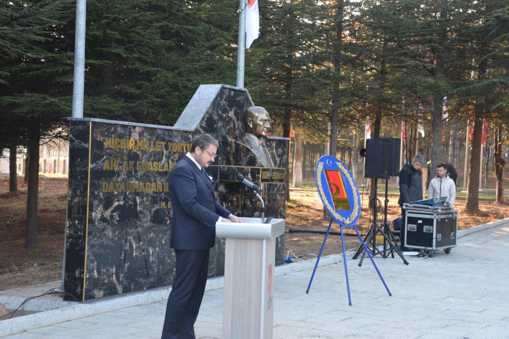 Atamızı Rahmetle Andık